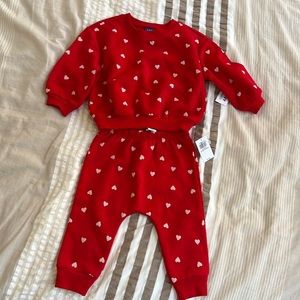 Old Navy girls matching sweatshirt and sweatpants 6-12 months
